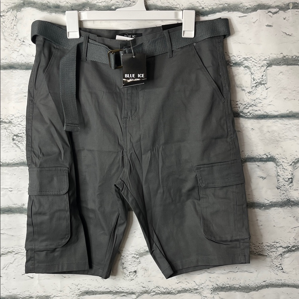 Men's Blue Ice New York Gray Cargo Shorts - size 36 NWT